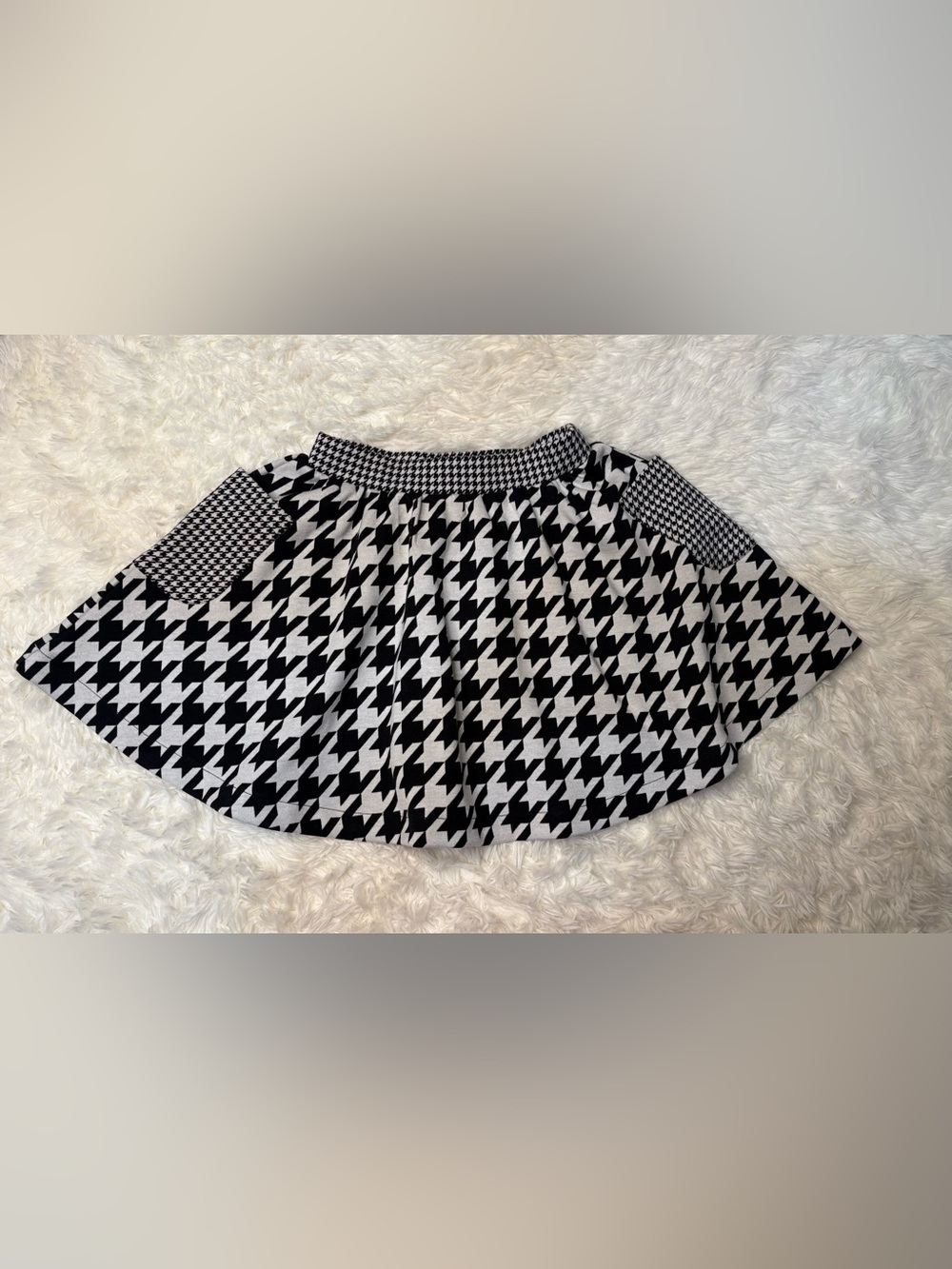 Finding Foxtale - Houndstooth Skater Skirt size 6